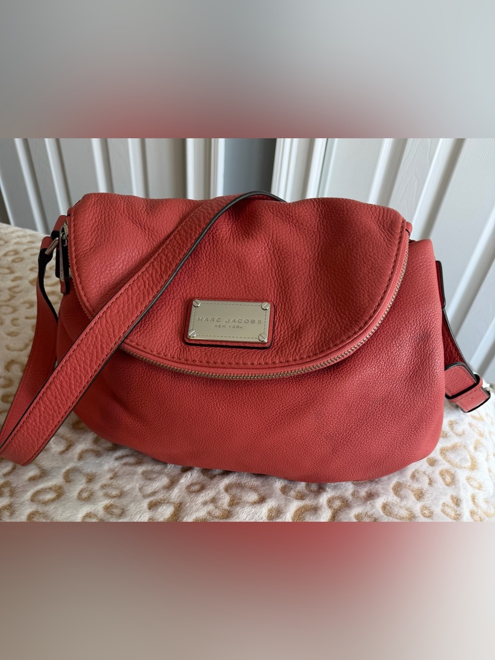 Marc Jacobs Dusty Pink Natasha Fold Over 
Crossbody Bag With Adjustable Strap - Picture 3 of 12